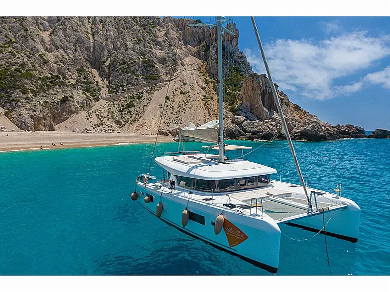 Lagoon 42