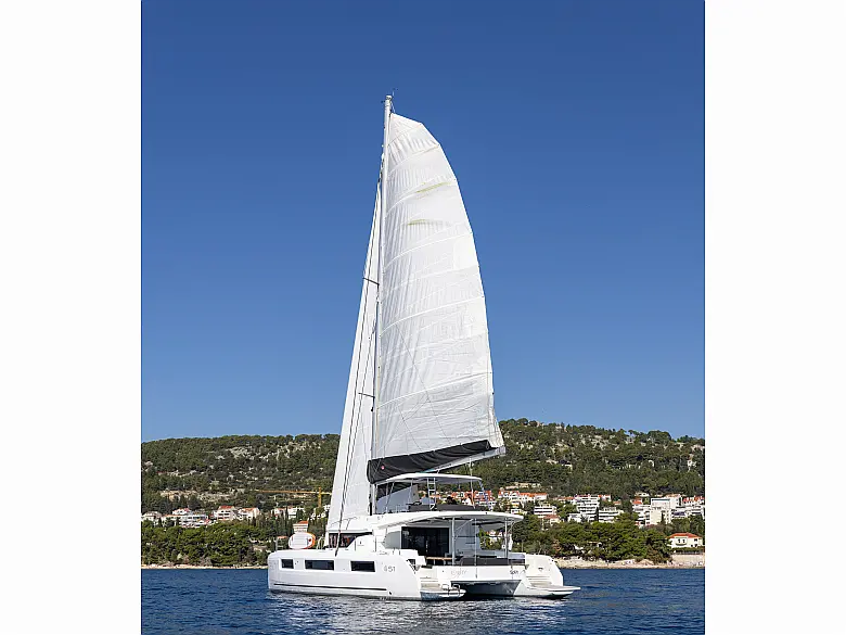 Lagoon 51