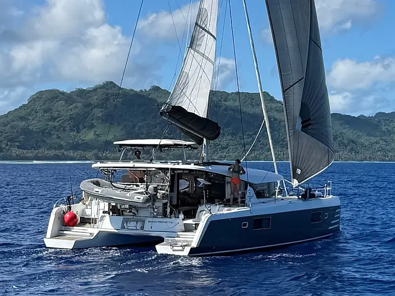 Lagoon 42 (Owners version)
